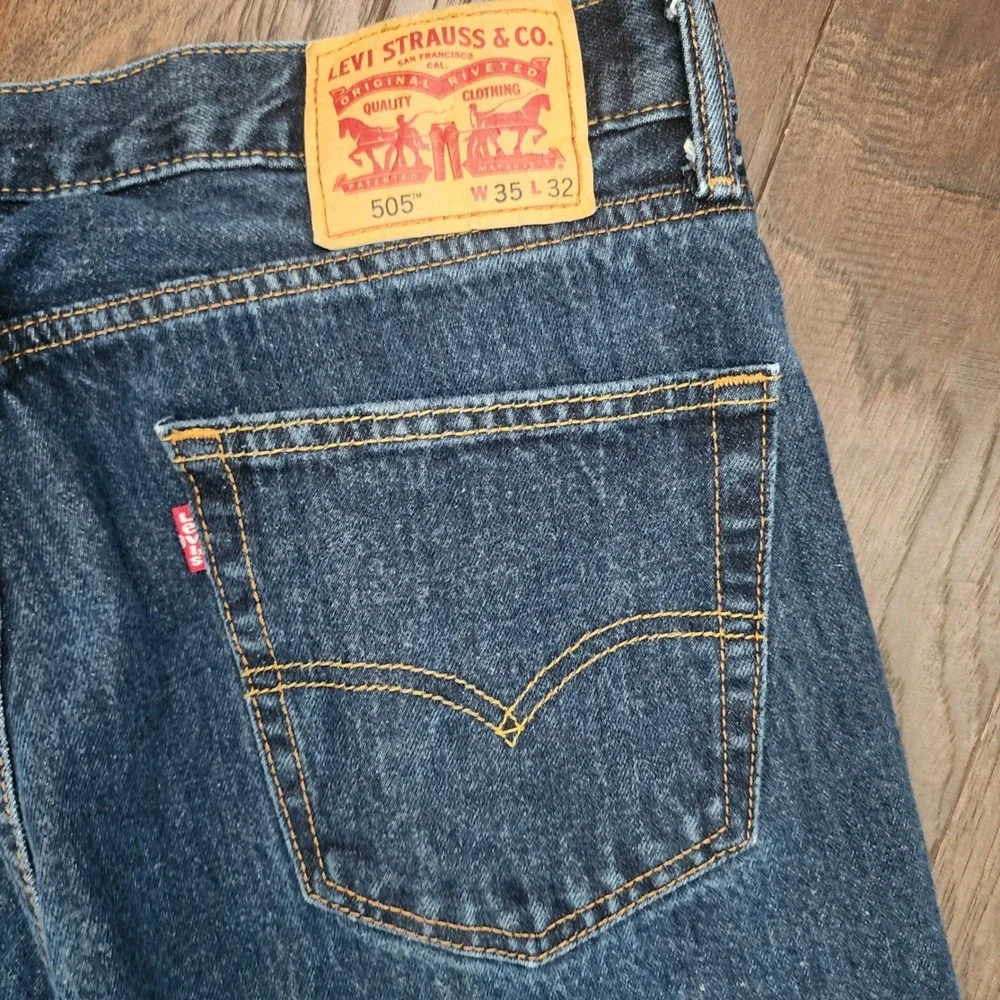 Levis 505 Regular Fit Jeans Mens 35x32 Dark Wash Indigo Straight Leg 00505-0216